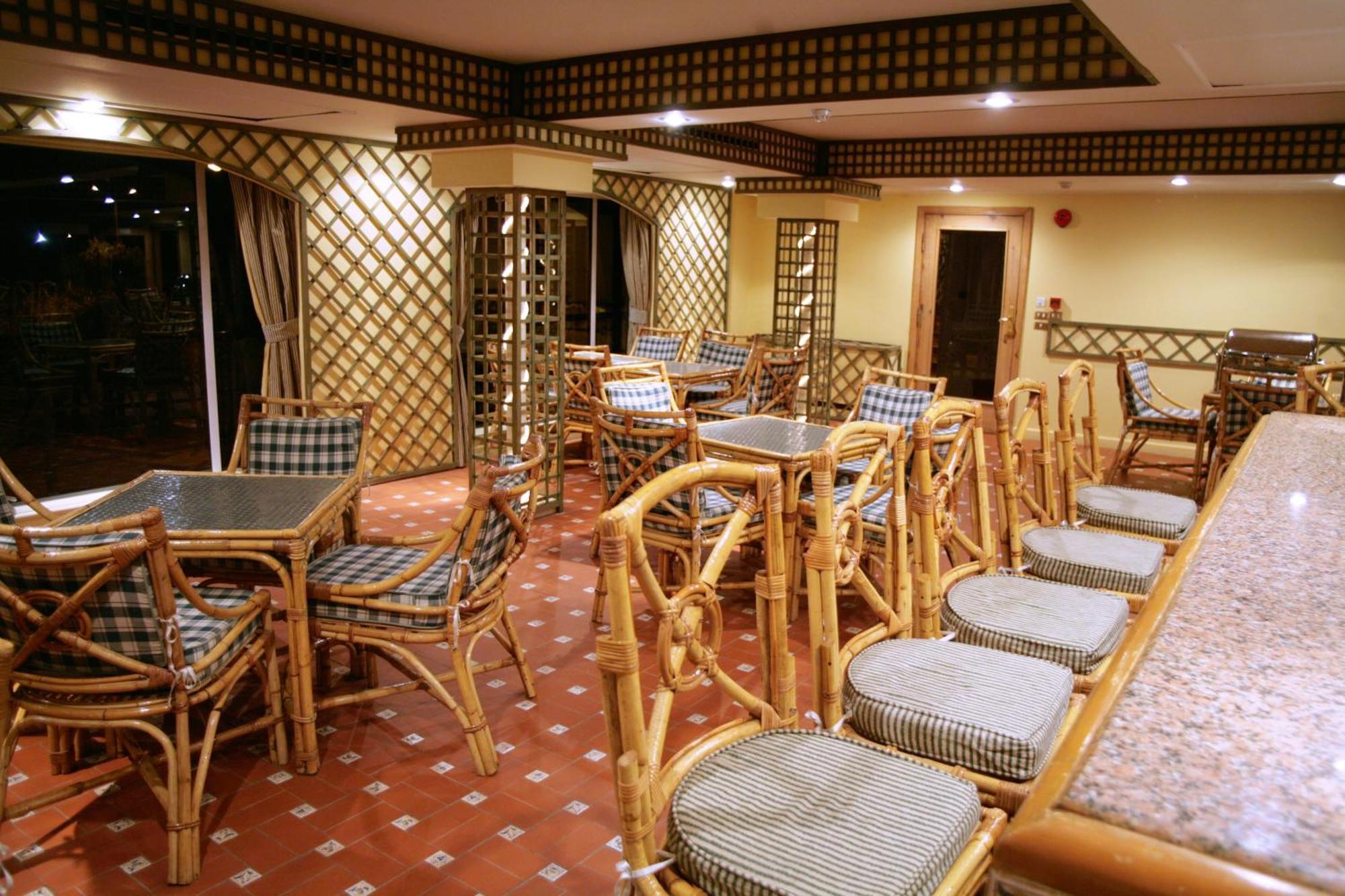 Moevenpick Prince Abbas Lake Nasser Cruise, Every Monday Four Nights From Aswan, Every Friday Three Nights From Abu-Simbel - Including Excursions And Sightseeing Exterior photo